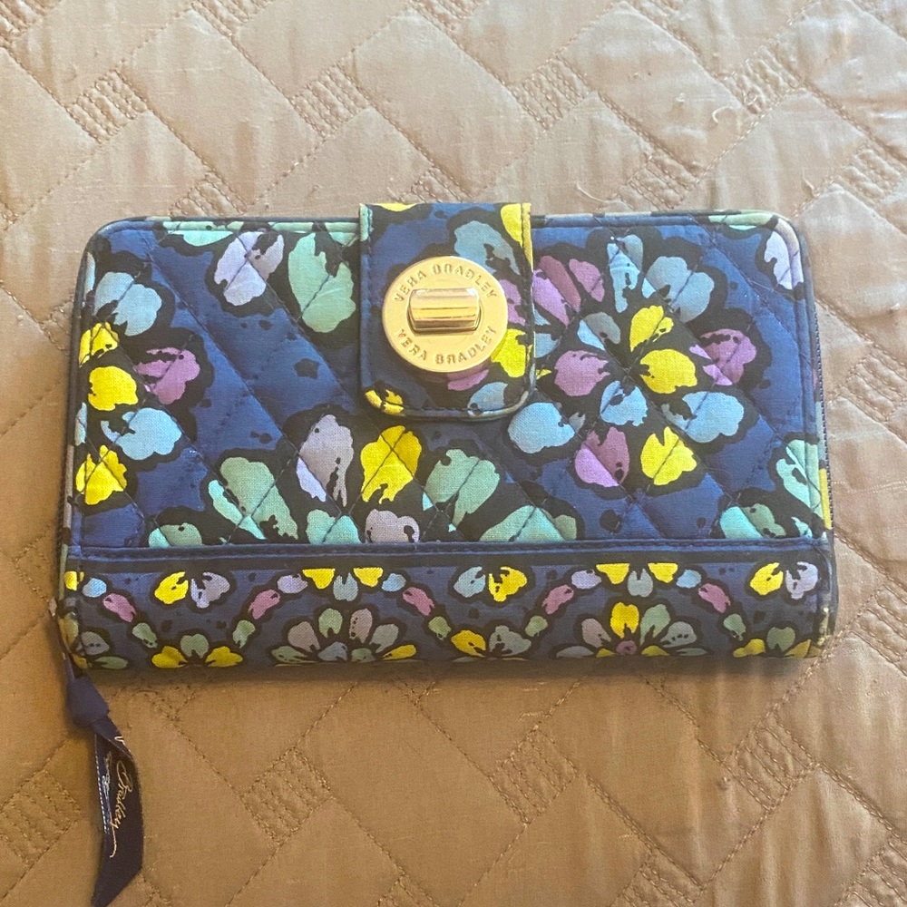 Vera Bradley blue floral turn lock wallet Indigo Pop